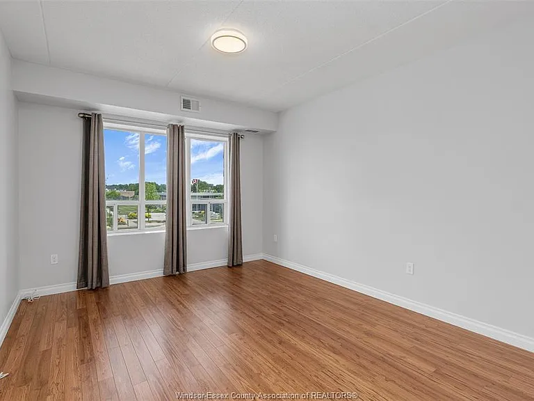 1885 Normandy St #305 — Photo 15