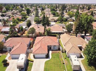 10805 Petalo Dr, Bakersfield, CA