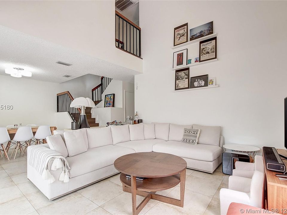 1st image of 20944 Bay Ct #345-4