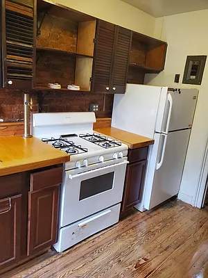 Rented by RBM Brokerage | media 19