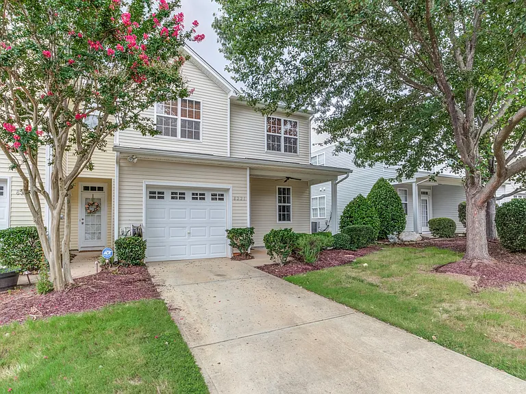 8221 Belneath Ct — Photo 34