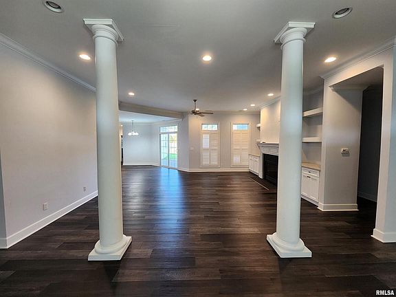 2nd image of 2704 Turnberry Dr