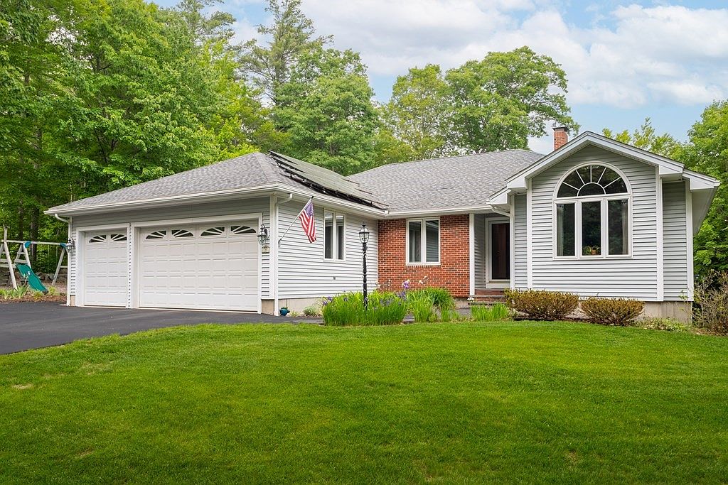 14 Cushing St, Ashburnham, MA 01430 Zillow