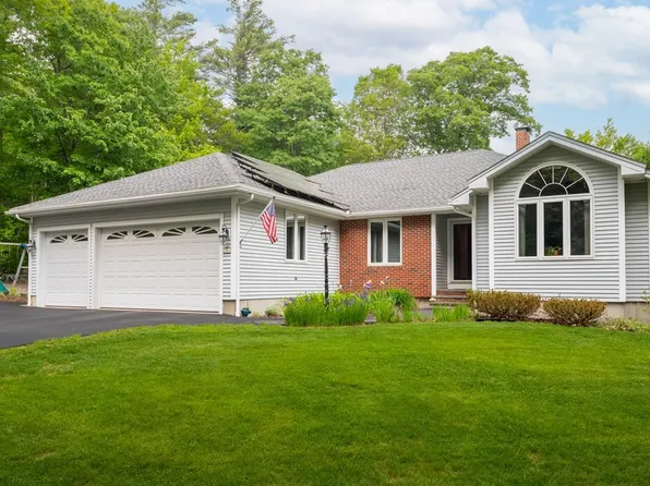 14 Cushing St, Ashburnham, MA 01430