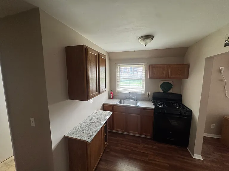2166 Cameron Ave #1 — Photo 6