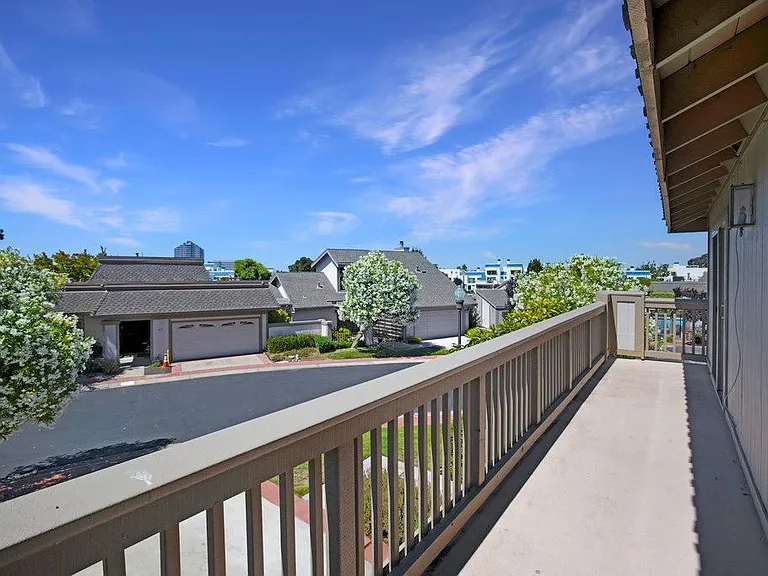 976 Pizarro Ln — Photo 46