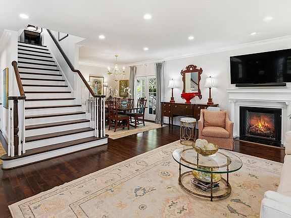 4th image of 101 Biltmore Dr