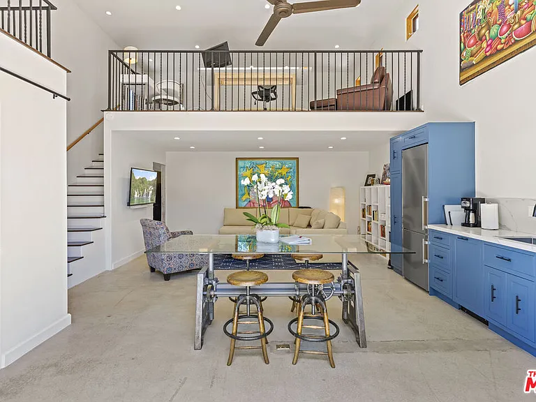 835 N Harper Ave — Photo 5