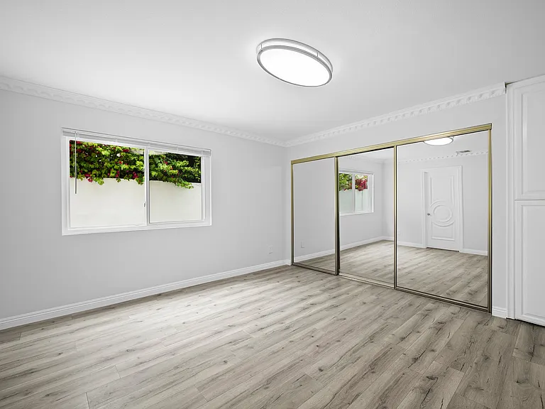 7851 Mary Ellen Ave — Photo 19