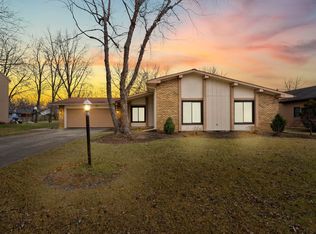 4619 Aboite Lake Dr, Fort Wayne, IN 46804