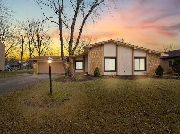 4619 Aboite Lake Dr, Fort Wayne, IN 46804