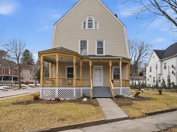 9 Englewood Ave, Worcester, MA 01603