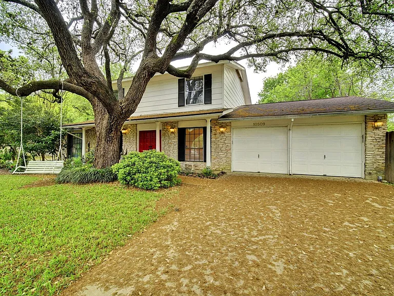 10509 Doering Ln — Photo 24