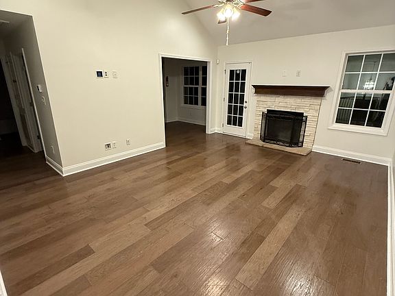3rd image of 706 Banister Dr