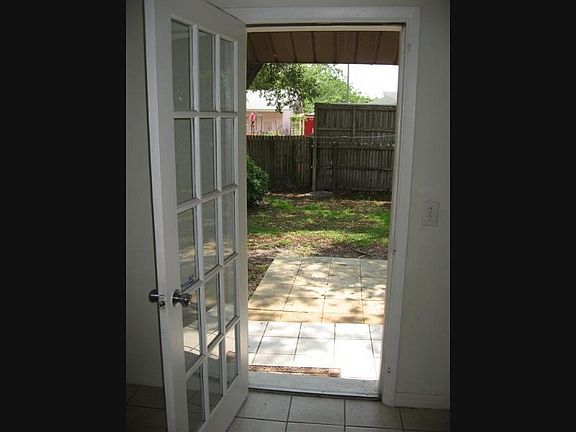 To Patio/Backyard