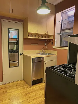 Rented by Compass | media 8