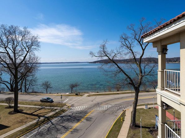 335 Wrigley DRIVE #401, Lake Geneva, WI 53147
