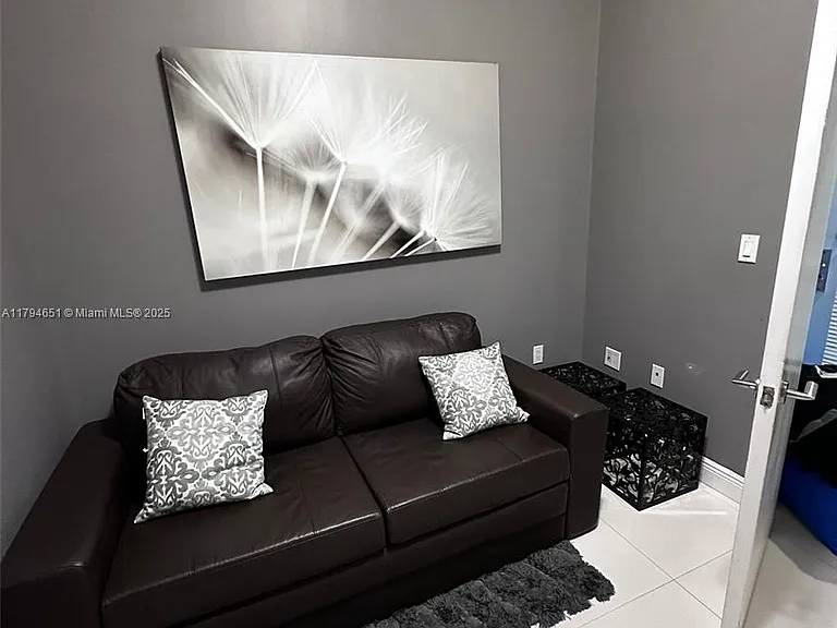 7930 East Dr #1007 — Photo 13