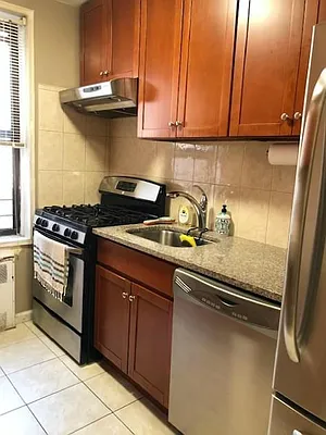 Sold by Remax Edge | media 7