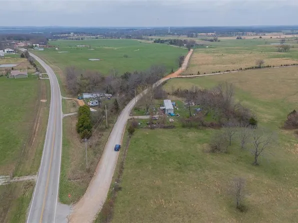 7464 Highway 137, Houston, MO 65483