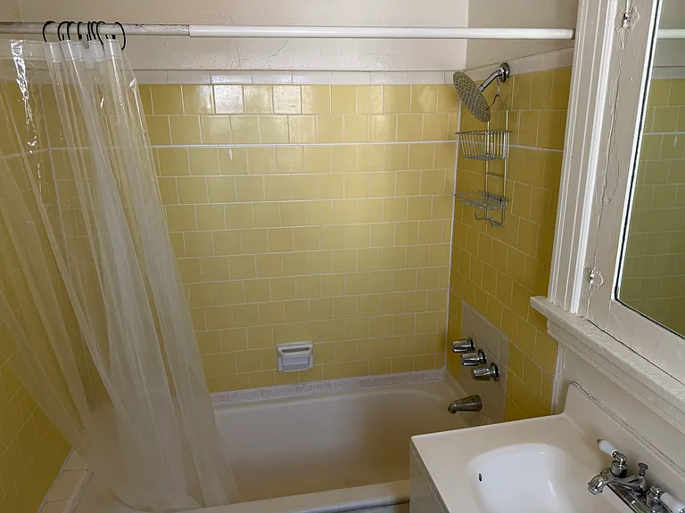 1224 Waterloo St #1224 — Photo 12