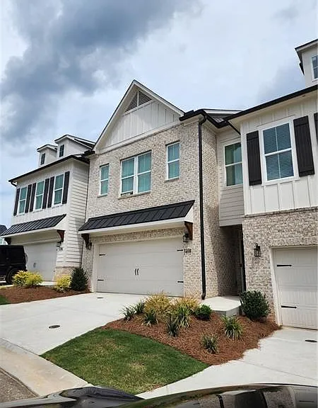 1218 Westshore Dr — Photo 1