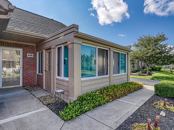4th image of 486 Chuckas Ct W #18