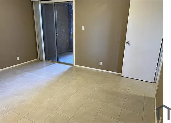 501 W Yukon Dr #4 — Photo 23