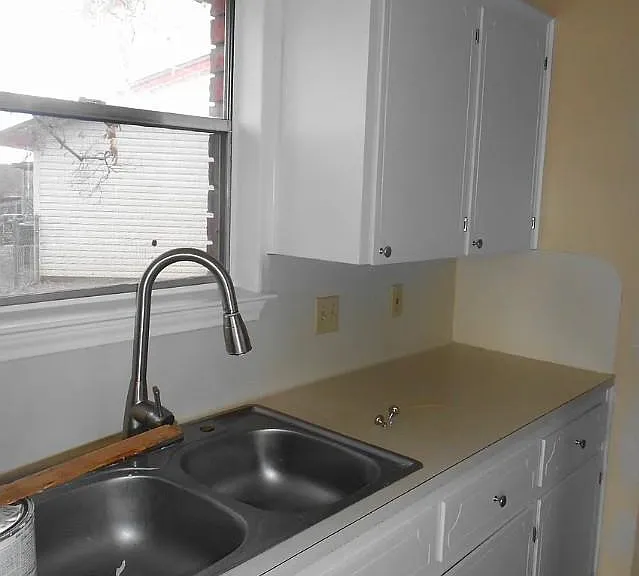 410 Saddle Dr — Photo 5