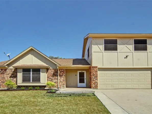 844 Norton Dr, Saginaw, TX 76179