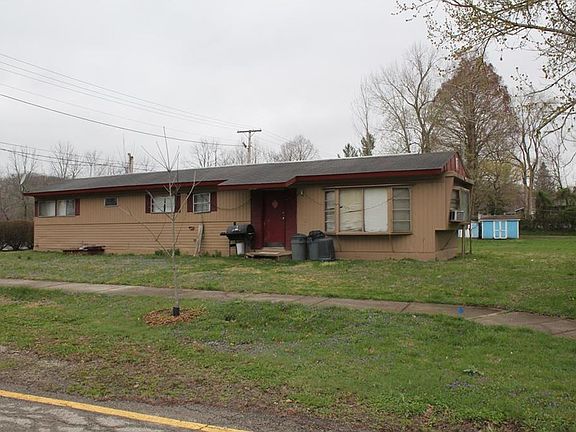 5th image of 186 S Johnson St