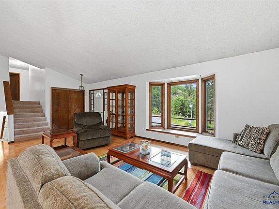 3rd image of 4 Ryan Rd