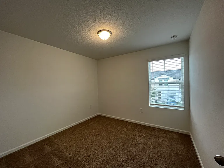 609 Madison Dr — Photo 24