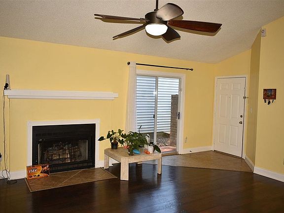 4th image of 8134 Treetop Ln