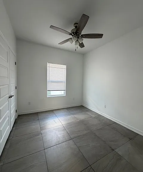 445 E Acacia St #1 — Photo 5