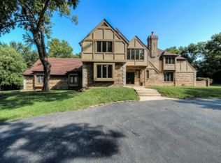 13005 Conway Estates Dr, Saint Louis, MO 63141