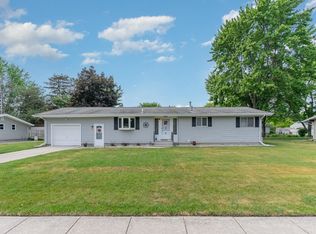 4548 E Lewis Dr, Bay City, MI