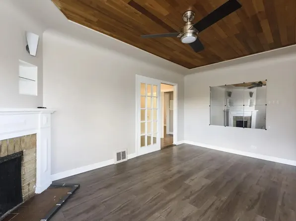 4525 Knight St, Vancouver, BC