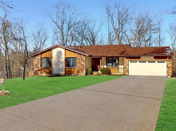5 Wilderness Ln, Defiance, MO 63341