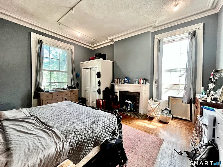 546 Chapel St #2 — Photo 10
