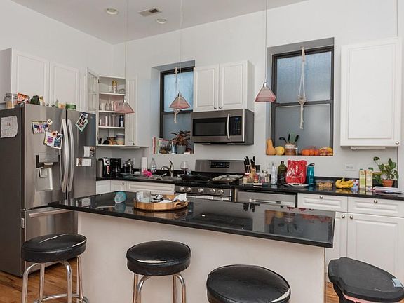 5th image of 1753 W Chicago Ave #2H