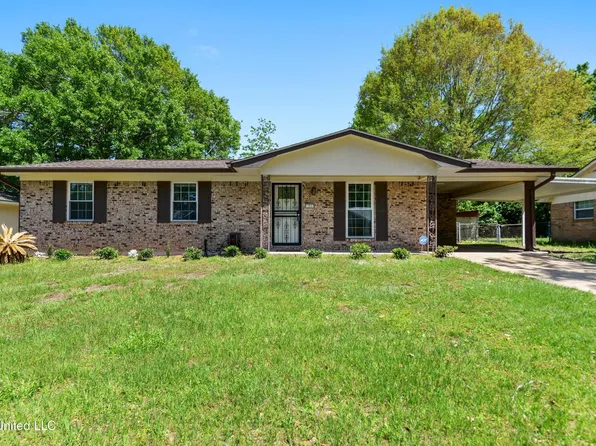 103 Stennis Ave, Ocean Springs, MS 39564