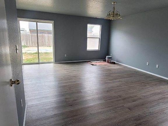 4th image of 3100 Woodbridge St
