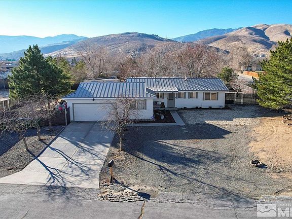 3rd image of 4646 Center Dr