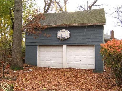 5th image of 2365 Pontiac Dr