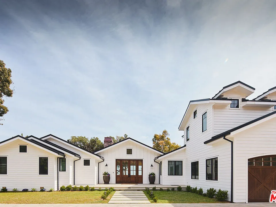 5561 Horizon Dr