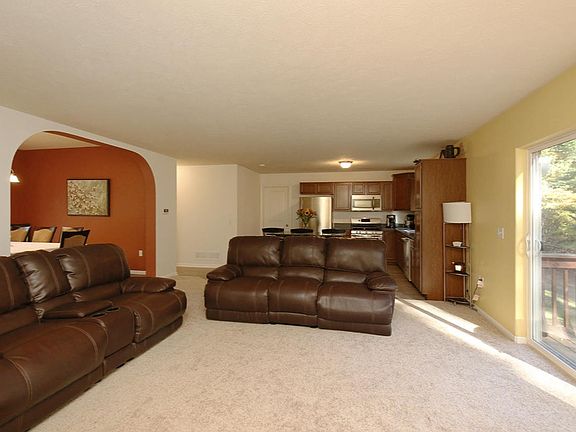 5th image of 6772 Wildwood Ct NE