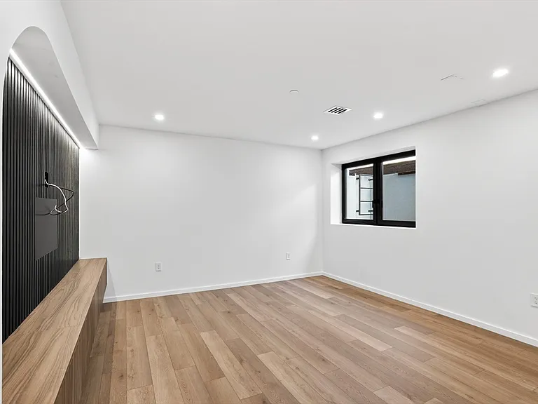 15 Algonquin Rd #2 — Photo 18