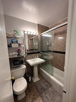 Rented by Olympia House Delaware LP | media 16