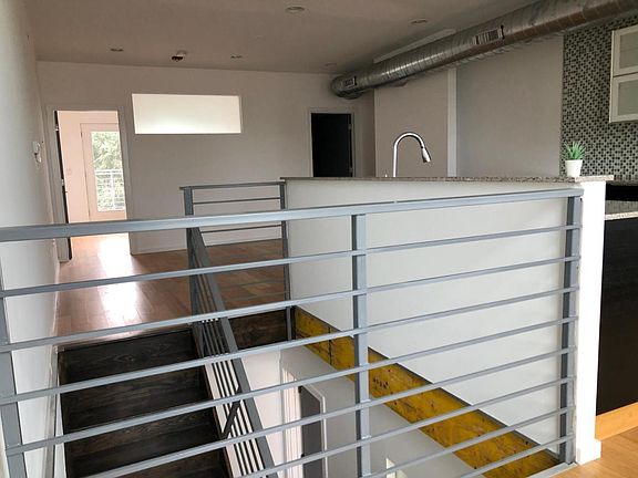 5th image of 459 E Girard Ave #4A